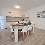 Apartament Safran